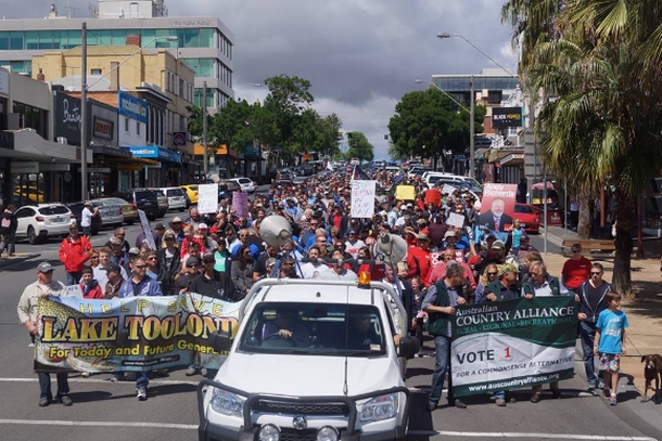 The T-Curve Revolution Bluewater Travel LT Spin 703 matched up with a Saragosa SW 5000 spinning reel proved the ideal set up for casting lures to medium-sized pelagics such as this Kimberley queenfish.